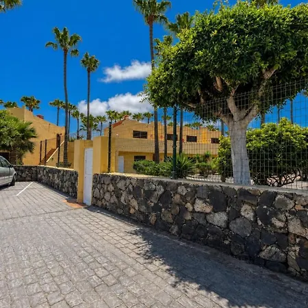 Guestready - Retreat With Pool And Garden Views Daire